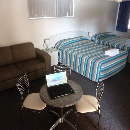 Aspley Carsel Motor Inn Brisbane Exterior photo