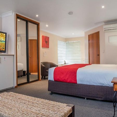 Aspley Carsel Motor Inn Brisbane Exterior photo