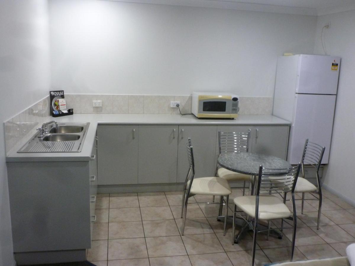 Aspley Carsel Motor Inn Brisbane Exterior photo