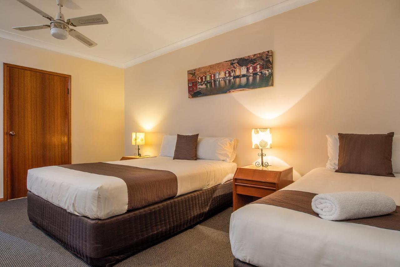 Aspley Carsel Motor Inn Brisbane Exterior photo